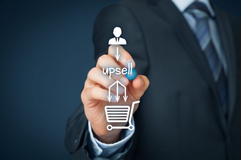 Vente et vente croisée: ce qu&rsquo;ils sont, les différences et comment les appliquer