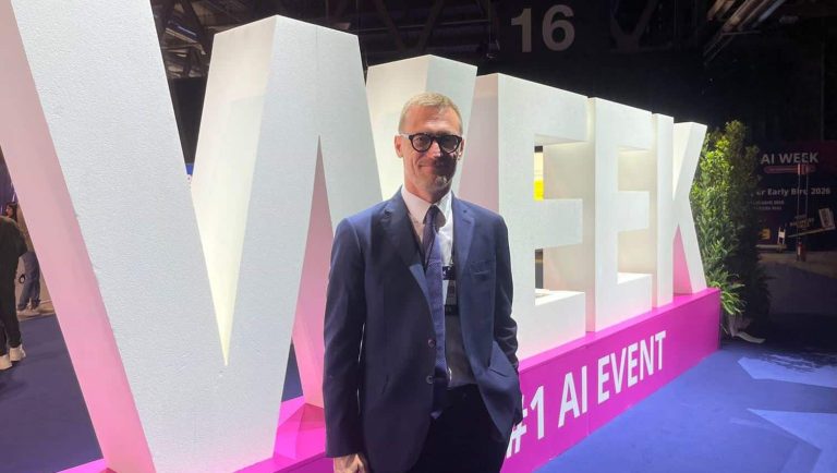 Synergie entre la personne et pour améliorer l&rsquo;efficacité et le bien-être. Entretien avec Giuseppe Santonato par EY