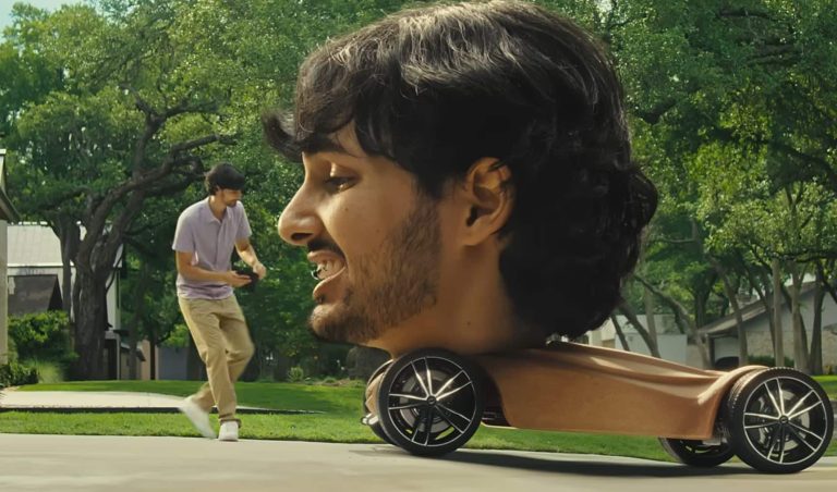 La cire de tortue transforme les voitures en têtes géantes des propriétaires