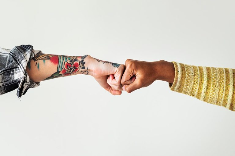 Marketing pour les tatouages: comment attirer des clients dans la boutique