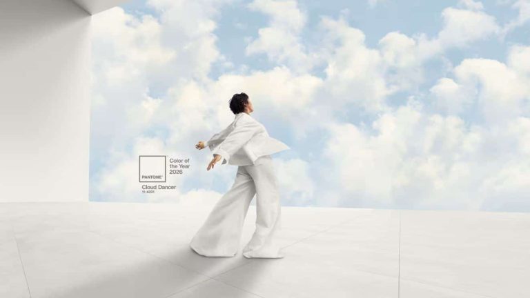 Pantone présente Cloud Dancer : le blanc choisi comme couleur de l&rsquo;année 2026
