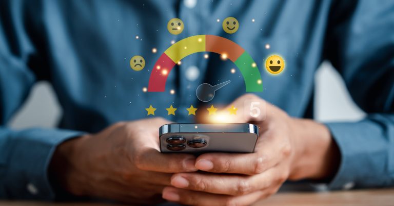 Satisfaction client : qu&rsquo;est-ce que c&rsquo;est, pourquoi est-ce important et comment la mesurer